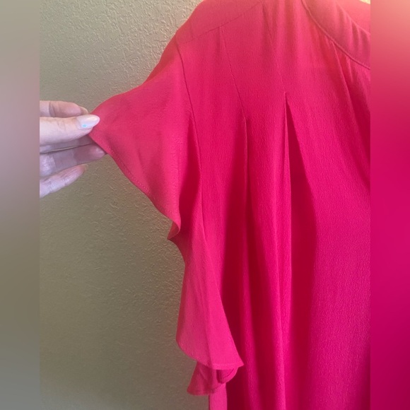 Doe & Rae Pink Ruffle sleeve Top/ size Medium/ NWT - Picture 3 of 5
